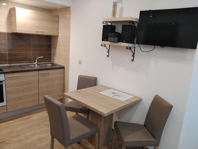Apartmani Morovi Dvori ドラゲ エクステリア 写真